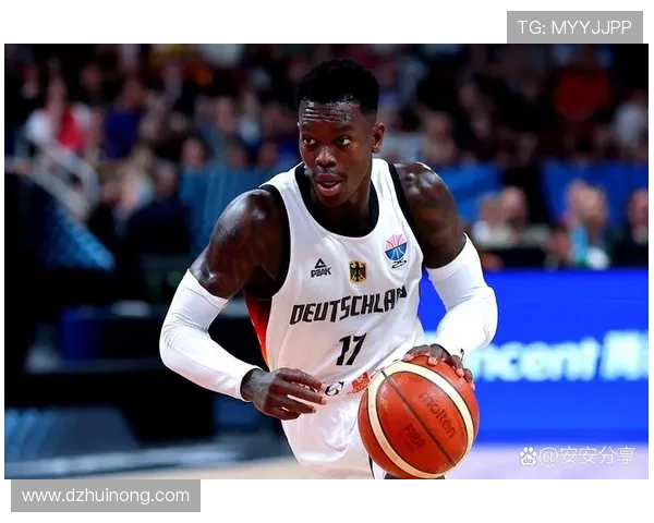丹尼斯施罗德在NBA的崛起与挑战：从德国小将到联盟明星的奋斗历程