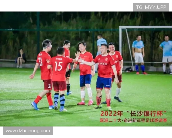 重庆足球队足球意识排名创新高展现团队实力与战术智慧